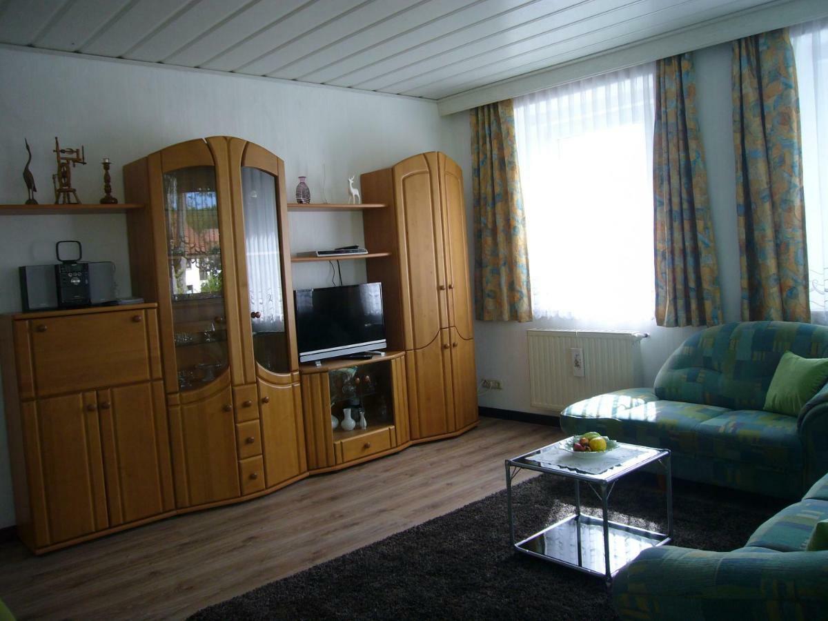 Ferienwohnung Im Alten Schulhaus - Keine Monteure Plech Exterior foto